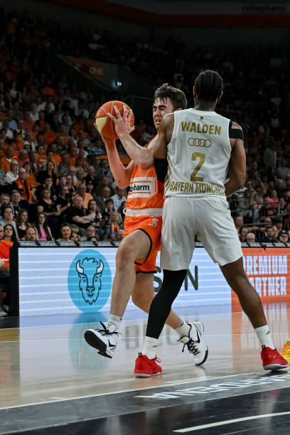 起伏的戏剧 起伏的戏剧