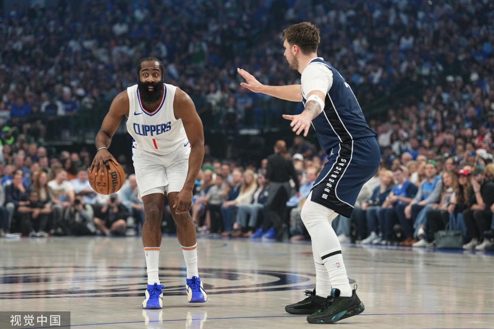 社交媒体上 社交媒体上